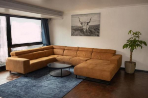 2BR and 1LR Apt, Only 15Mins to Gravensteen Castle